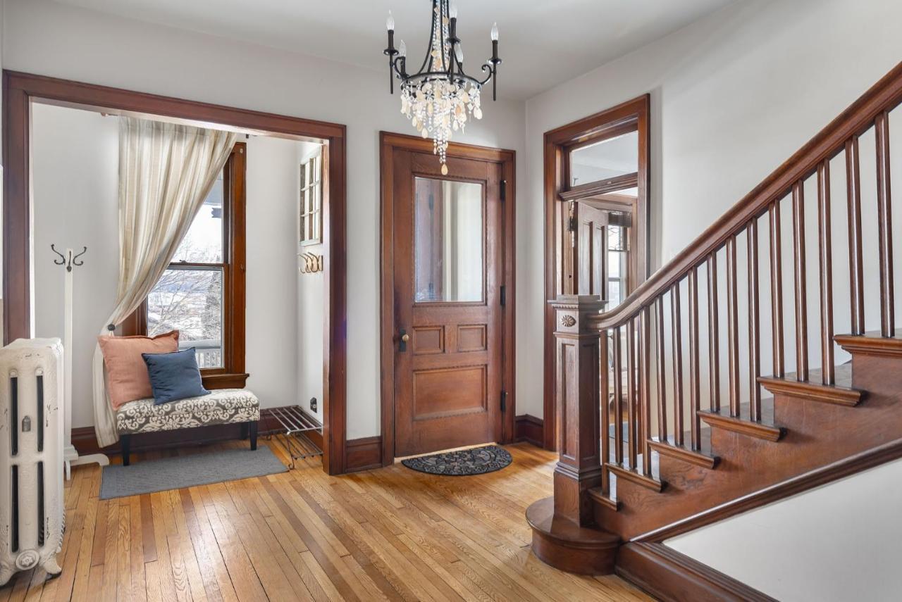 Dubuque'S Front Porch, Historic Charmer, Walk Downtown Bagian luar foto