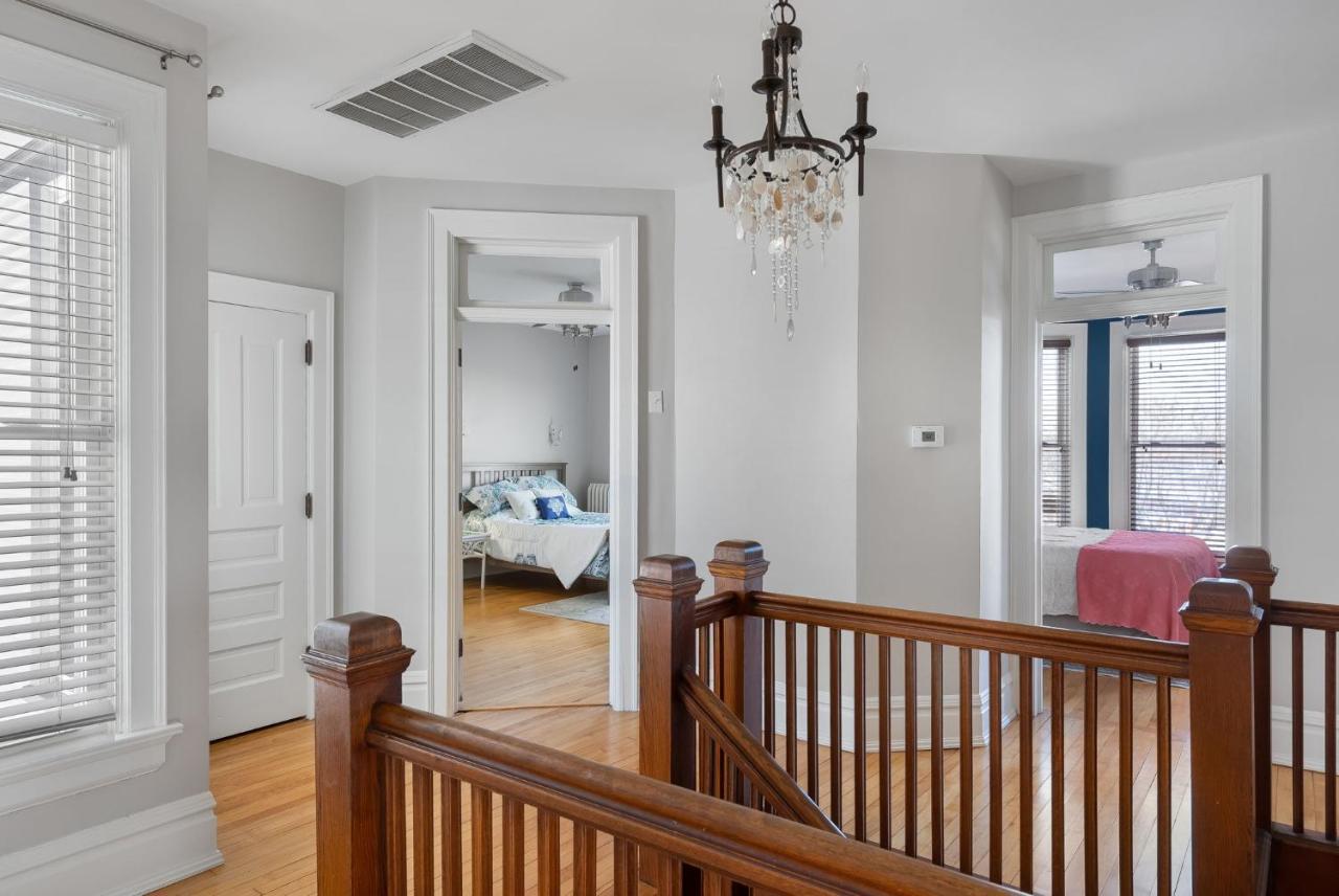 Dubuque'S Front Porch, Historic Charmer, Walk Downtown Bagian luar foto