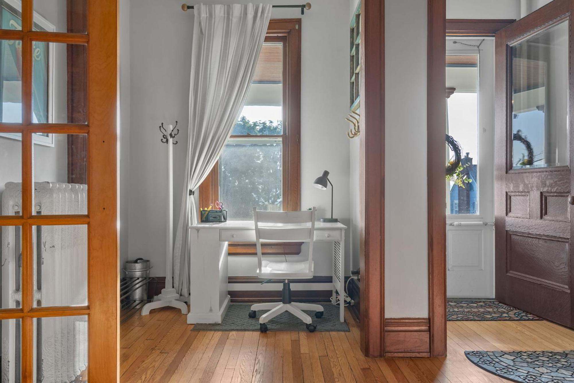 Dubuque'S Front Porch, Historic Charmer, Walk Downtown Bagian luar foto